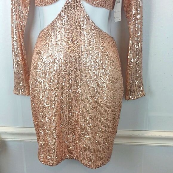 BEAR DANCE Rose Gold/ peach sequin cut out mini dress size small - Picture 6 of 11